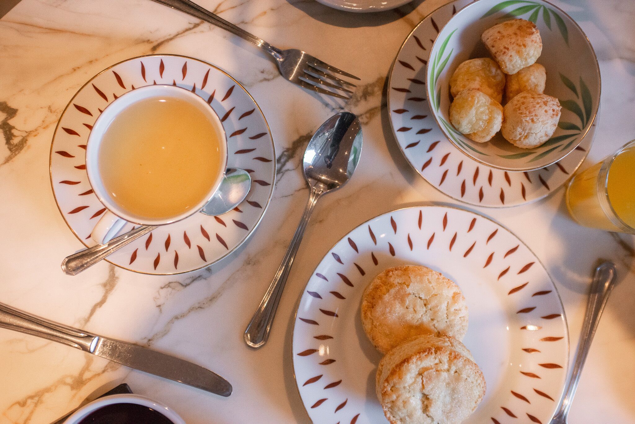 breakfast, lunch, dinner served; garden views