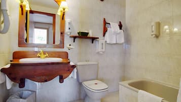 Double Room | Bathroom | Separate tub and shower, hair dryer, towels