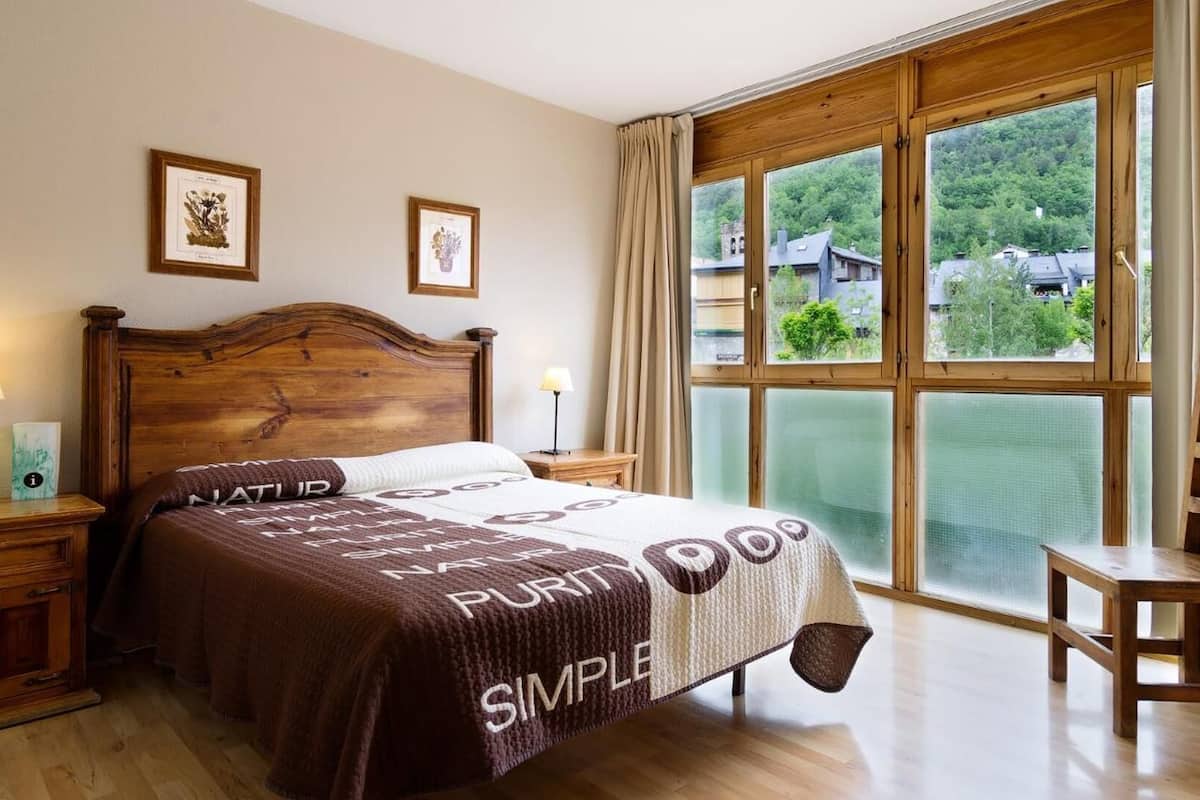 minibar, desk, free wifi