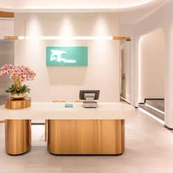 Couples treatment room(s), hot tub, hydrotherapy, aromatherapy