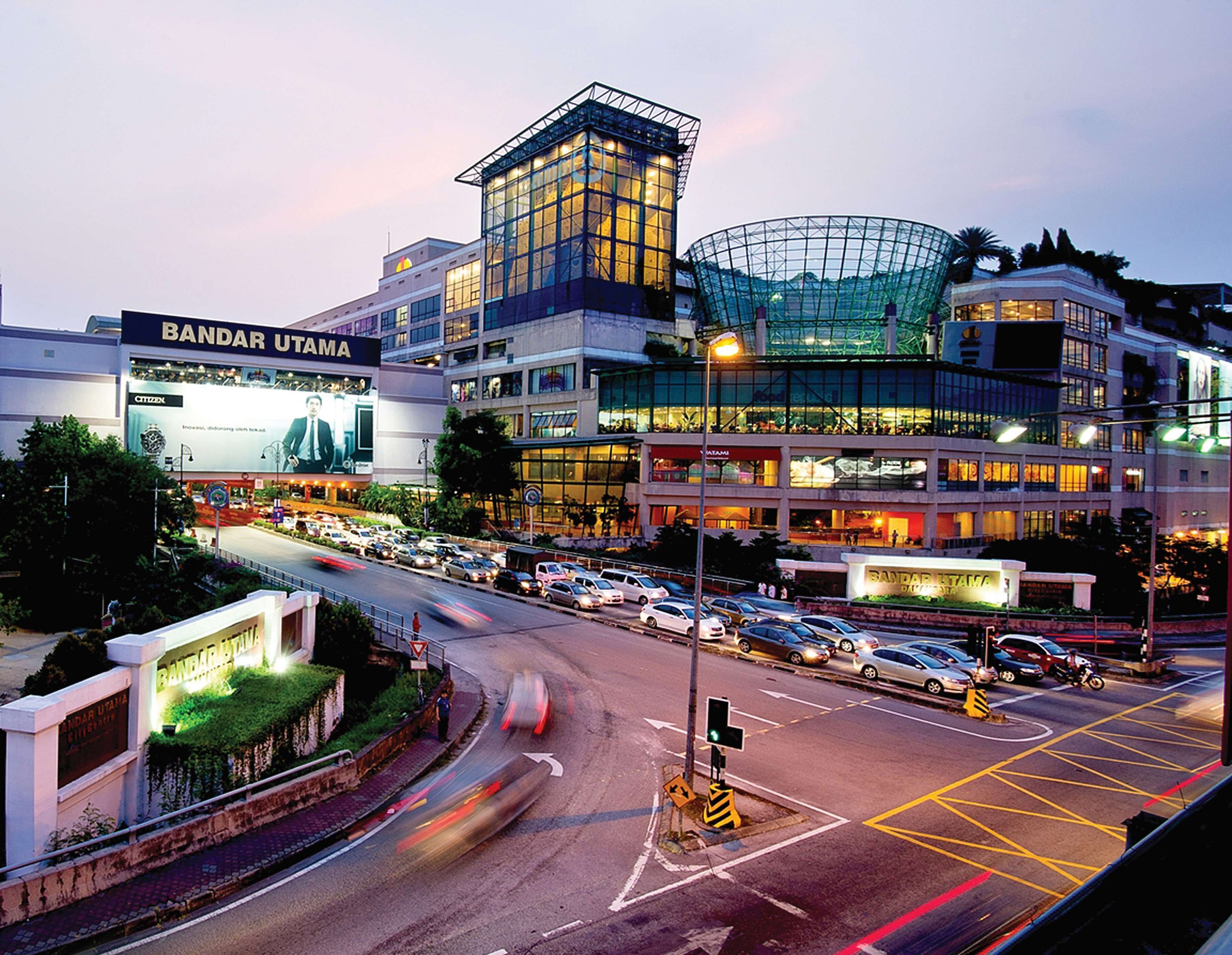 Photo - One World Hotel