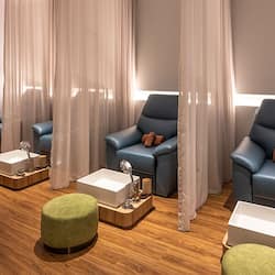 Salas de tratamiento para parejas, tina de hidromasaje y hidroterapia