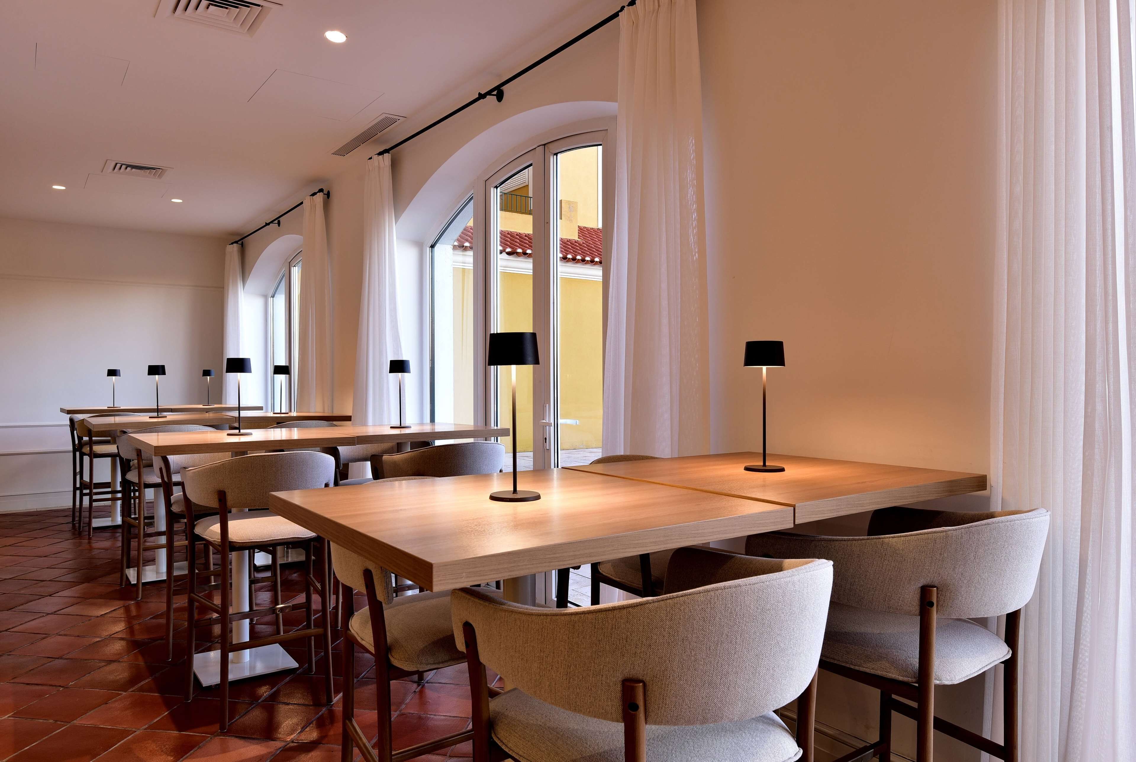 pub, poolside views, open selected days