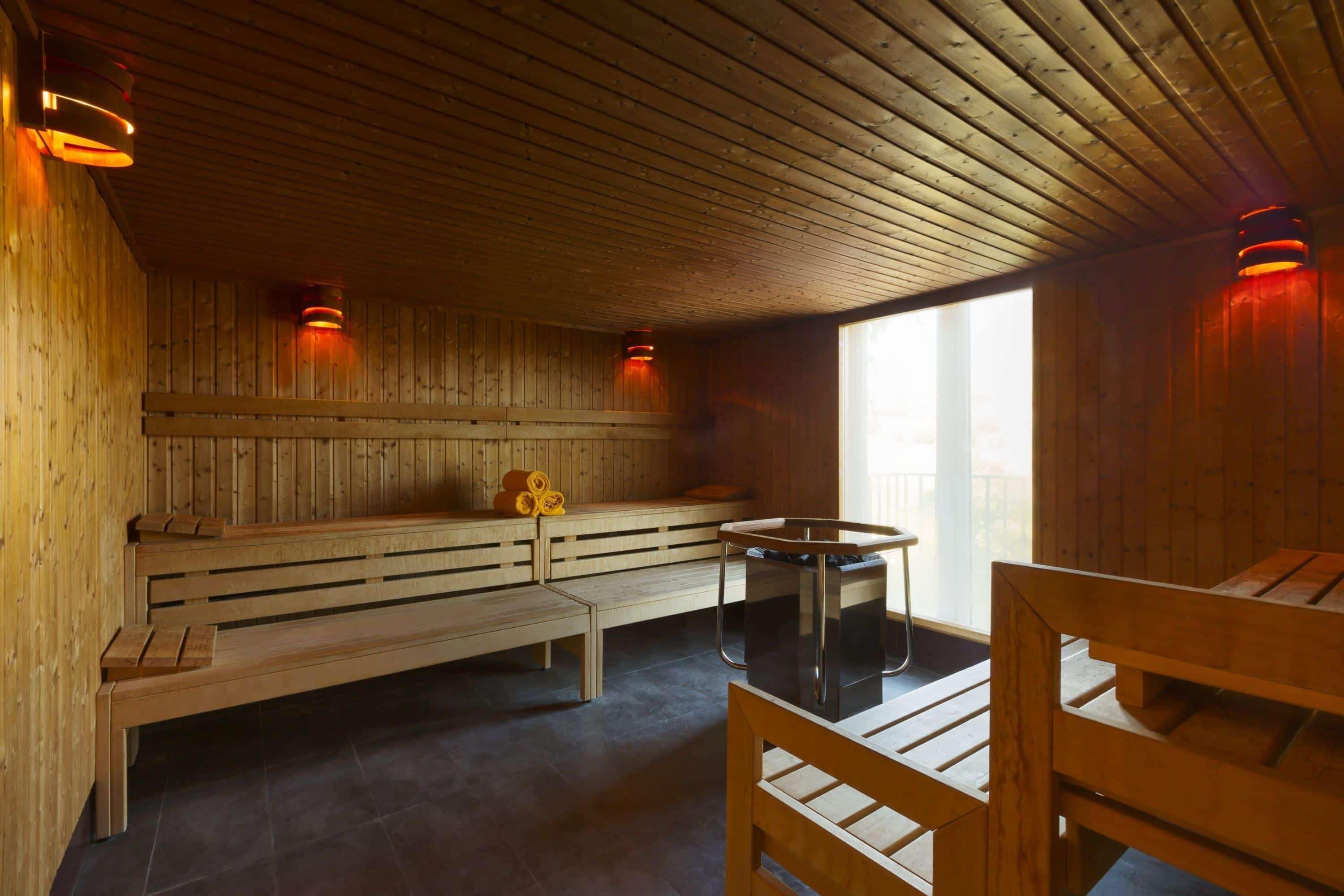 couples treatment room(s), deep-tissue massages, sports massages