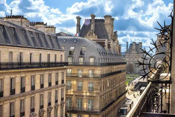 Deluxe Room, Balcony | Balcony view - Hotel Lumen Paris Louvre (Paris)