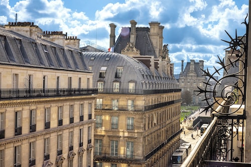 Hotel Lumen Paris Louvre