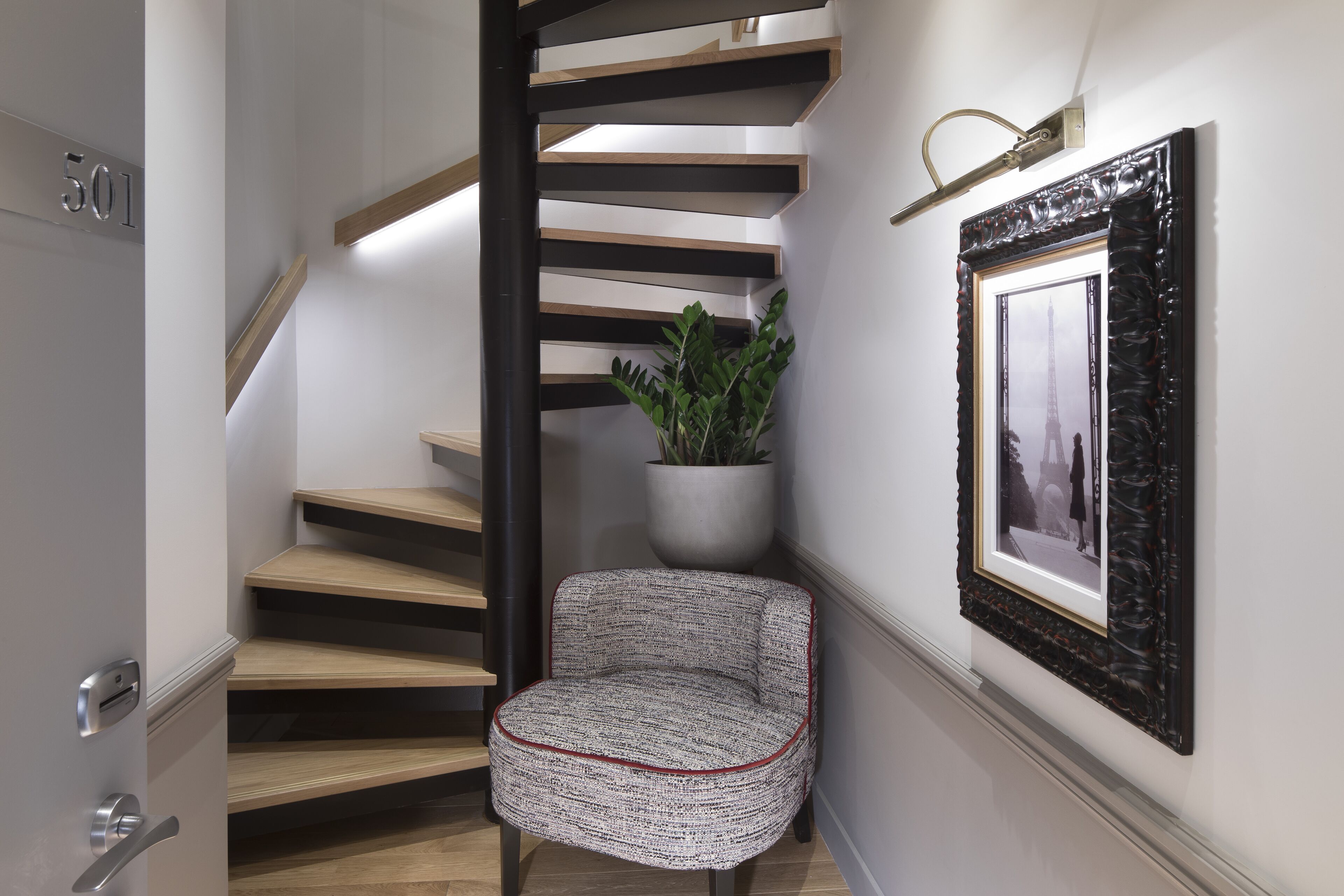 duplex balneo suite | living area | lcd tv, pay films