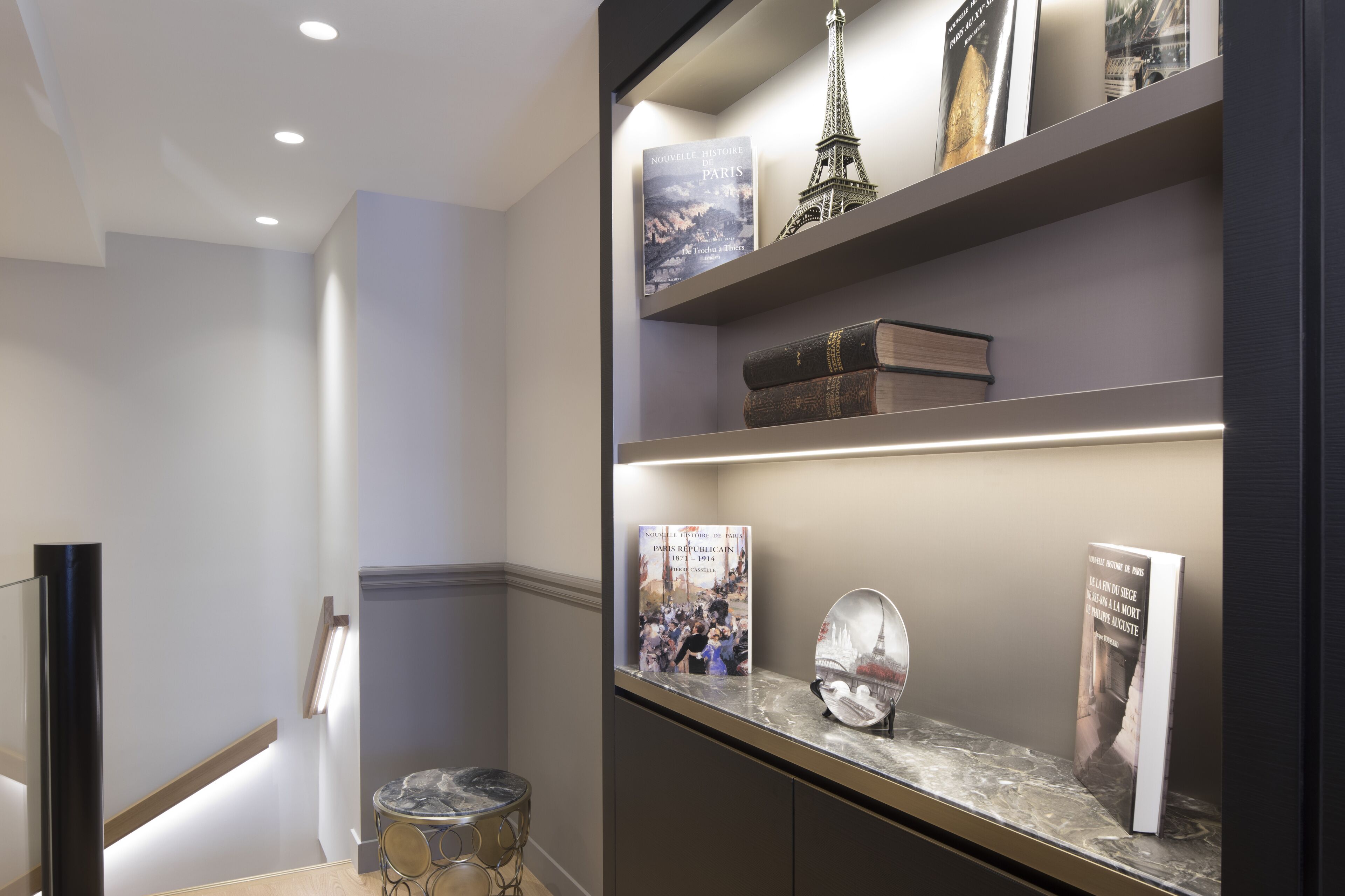 duplex balneo suite | living area | lcd tv, pay films