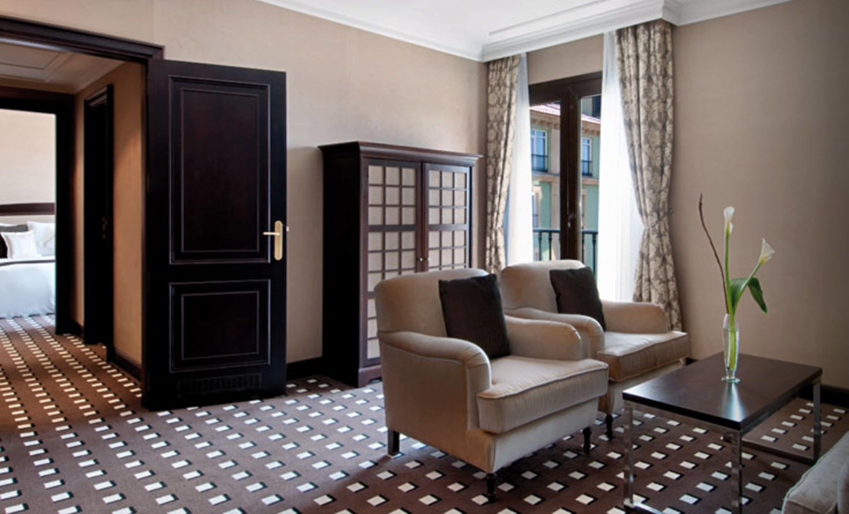 junior suite | minibar, in-room safe, desk, laptop workspace