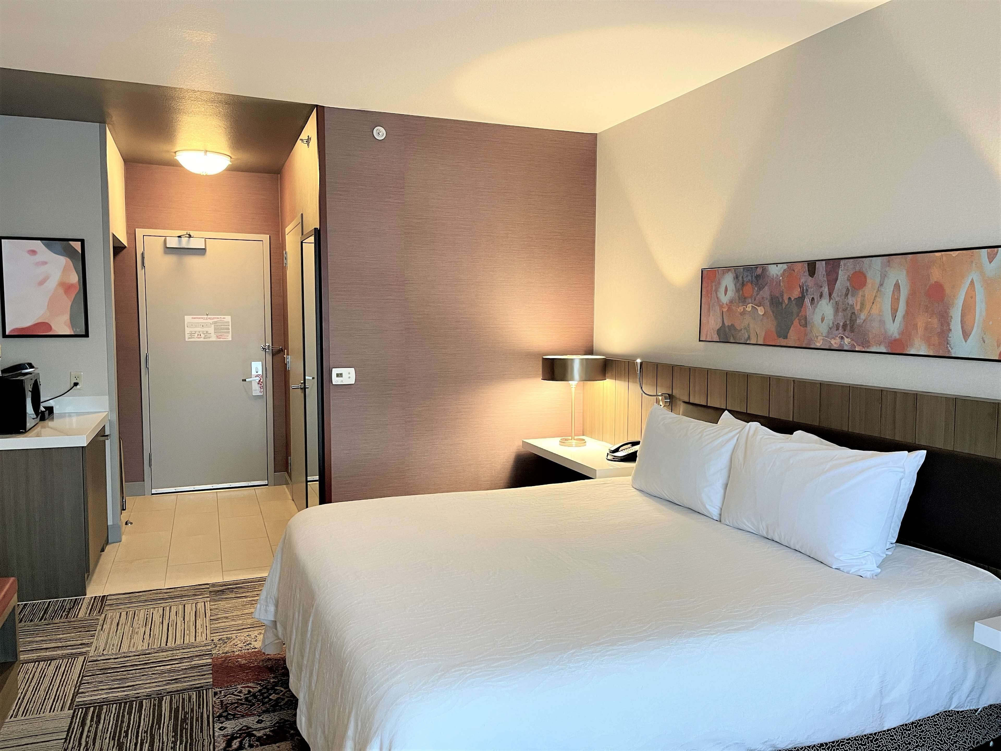 premium bedding, in-room safe, desk, iron/ironing board