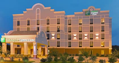 Holiday Inn Express & Suites - Greenwood by IHG