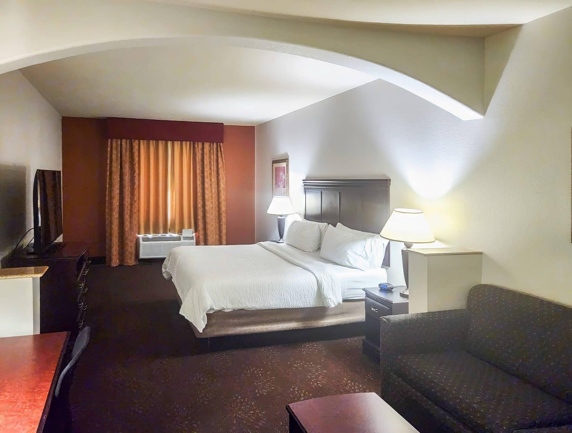 In-room safe, desk, iron/ironing board, free cribs/infant beds