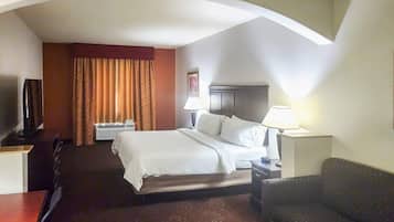 Brankas, meja kerja, setrika/meja setrika, dan tempat tidur bayi gratis