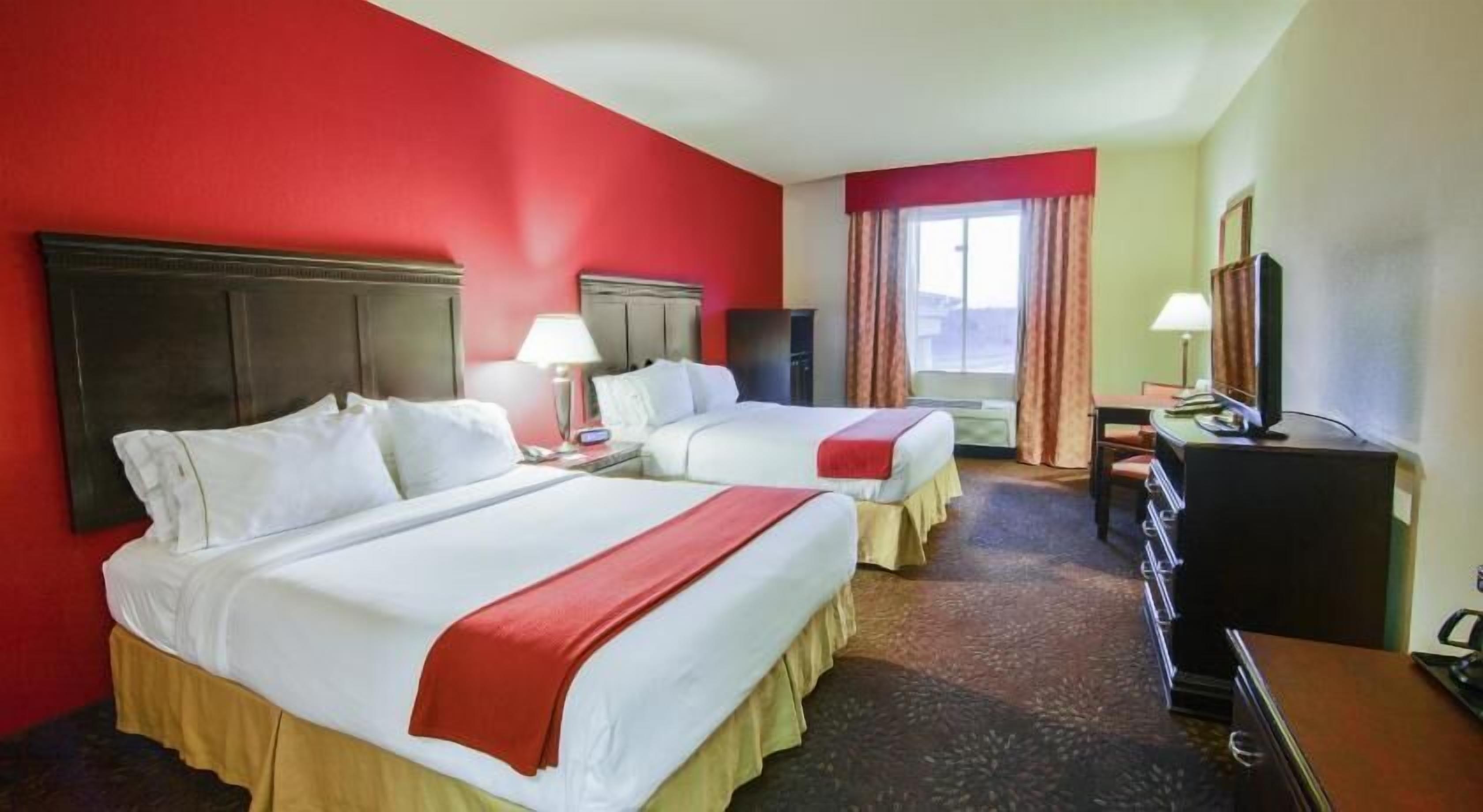 In-room safe, desk, iron/ironing board, free cots/infant beds