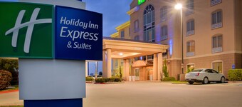 Country Inn & Suites by Radisson, Terrell