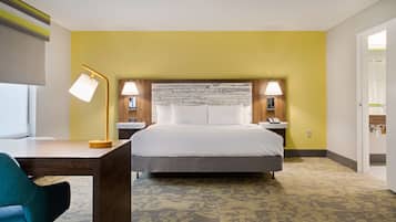 Suite, 1 King Bed, Accessible, Non Smoking | Hypo-allergenic bedding, in-room safe, desk, laptop workspace