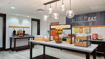 Petit déjeuner buffet compris tous les jours