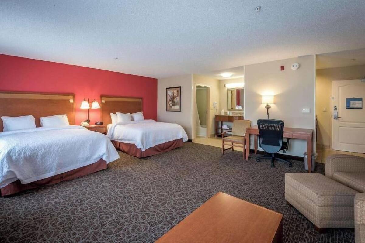 Blackout curtains, iron/ironing board, free cots/infant beds, free WiFi