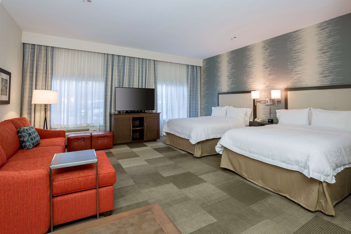 studio (2 queen beds, sofa bed, wet bar) | premium bedding, in-room safe, desk, laptop workspace