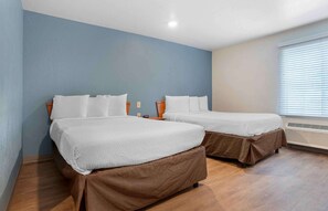 Standard Studio, 2 Double Beds, Non Smoking, Refrigerator & Microwave | Desk, iron/ironing board, free WiFi, bed sheets - Extended Stay America Select Suites - Montgomery (Montgomery)