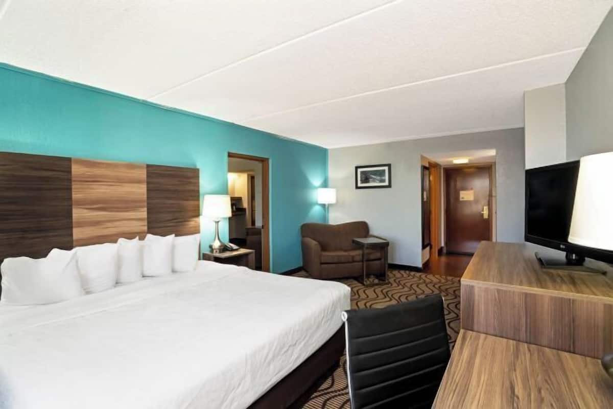 Literie de qualité supérieure, coffres-forts dans les chambres, bureau