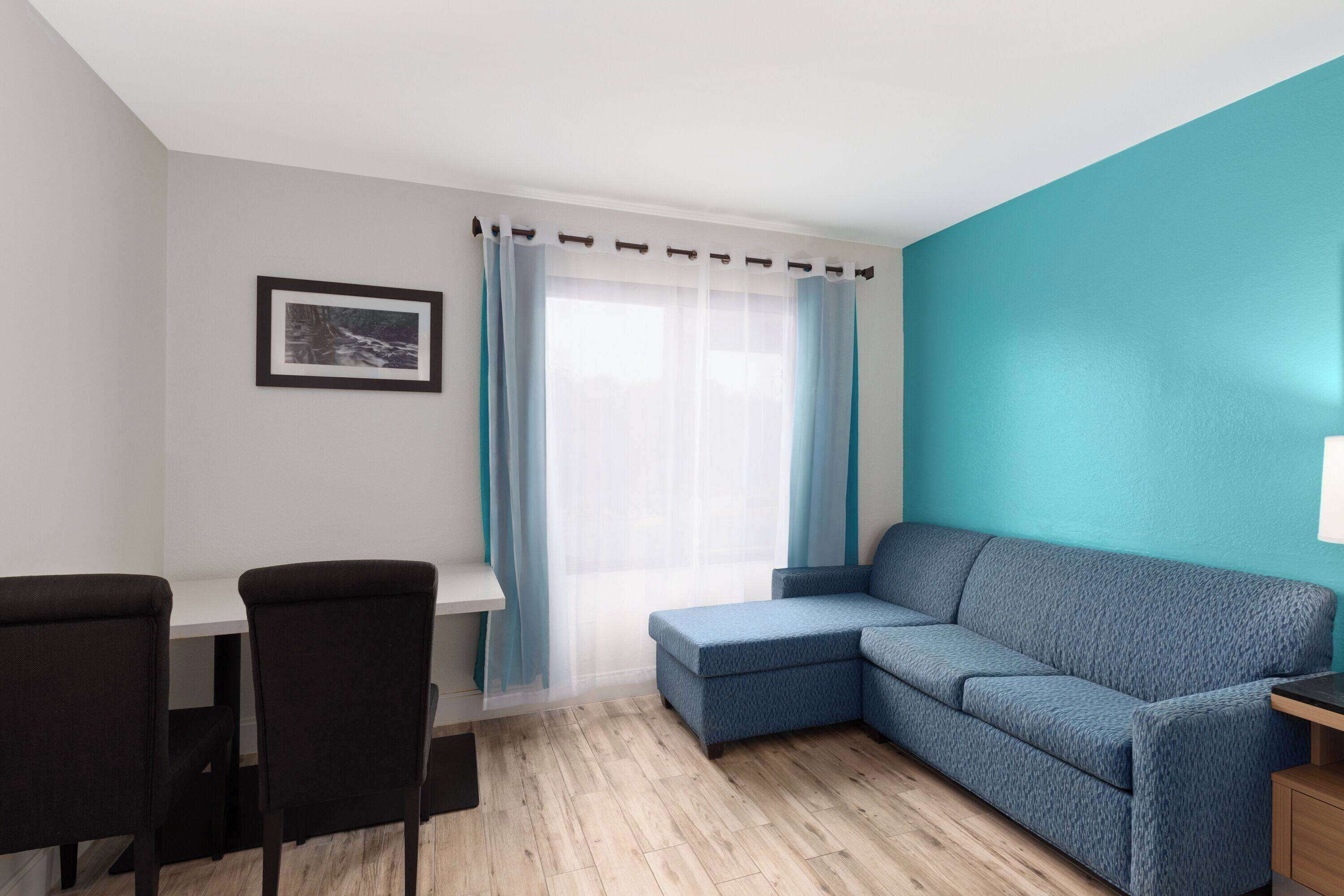 Room, 1 King Bed with Sofa bed, Non Smoking, Kitchenette | Premium bedding, in-room safe, desk, iron/ironing board