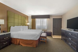 Standard Room, 1 King Bed, Non Smoking, Balcony - Best Western Plus Country Inn & Suites (Dodge City)