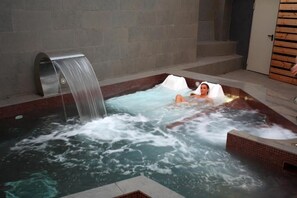 Turkish bath/hammam, body treatments, aromatherapy, body wraps