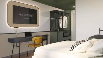 Premium bedding, down comforters, in-room safe, individually decorated