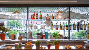 Bar (in der Unterkunft)