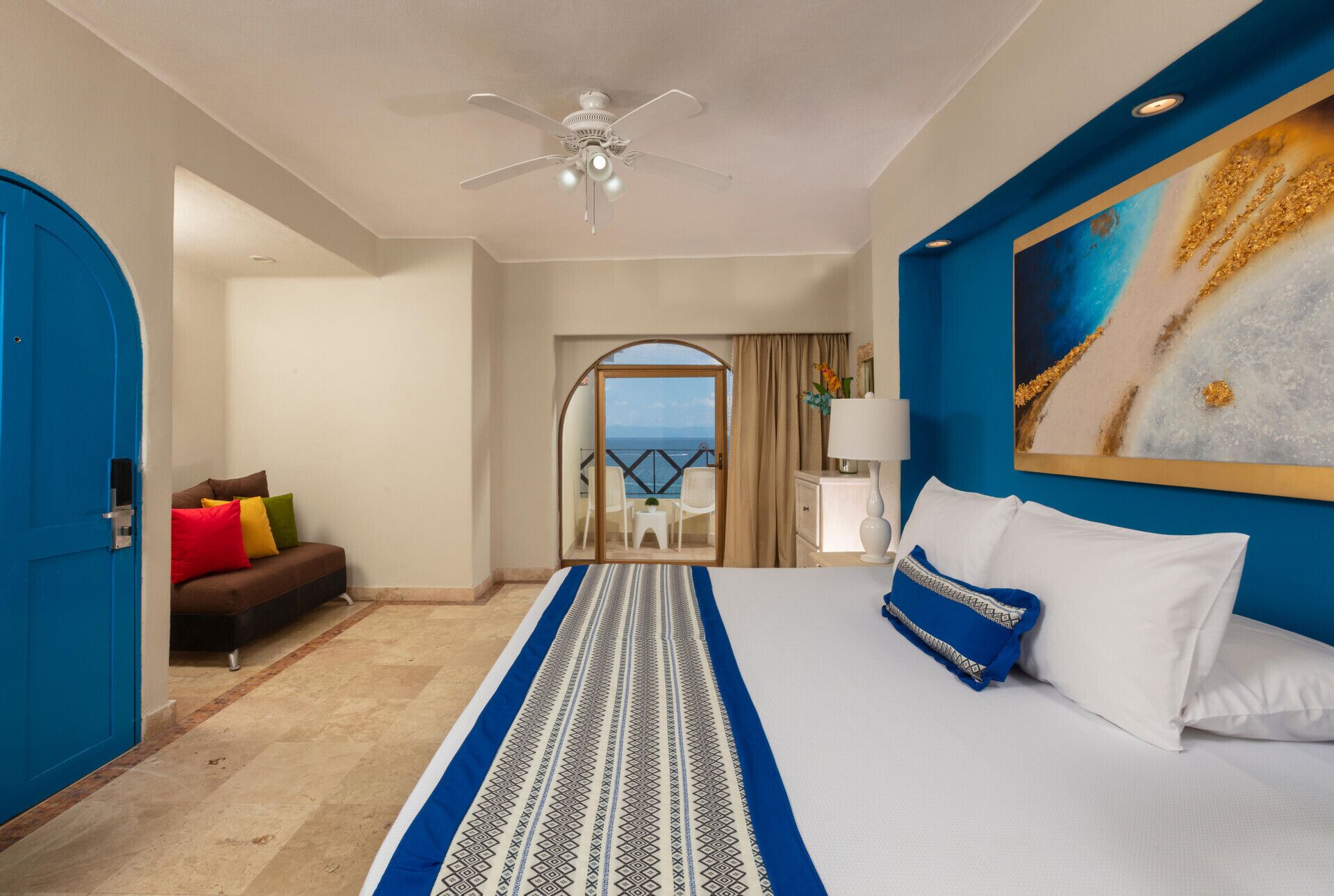 Individually decorated, individually furnished, bed sheets