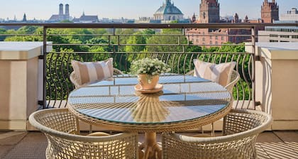 Rocco Forte The Charles Hotel