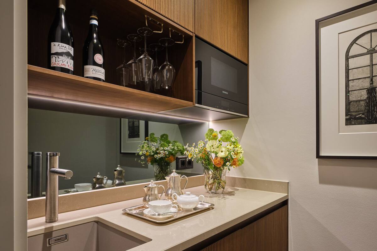 classic suite | private kitchen | mini-fridge, espresso maker, coffee/tea maker