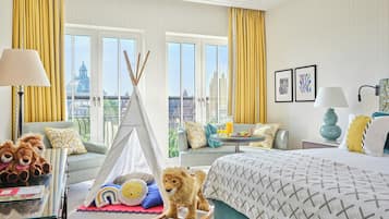 Hochwertige Bettwaren, Daunenbettdecken, Pillowtop-Betten, Minibar
