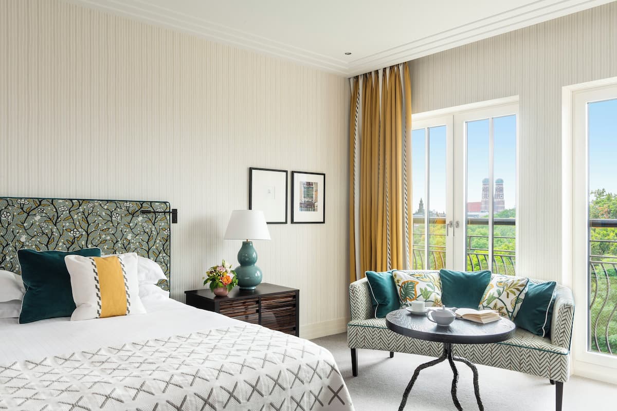 غرفة ديلوكس (Panoramic View) | أغطية فراش متميزة وألحفة محشوة بالريش وأسرّة بطبقة علوية مريحة وميني بار