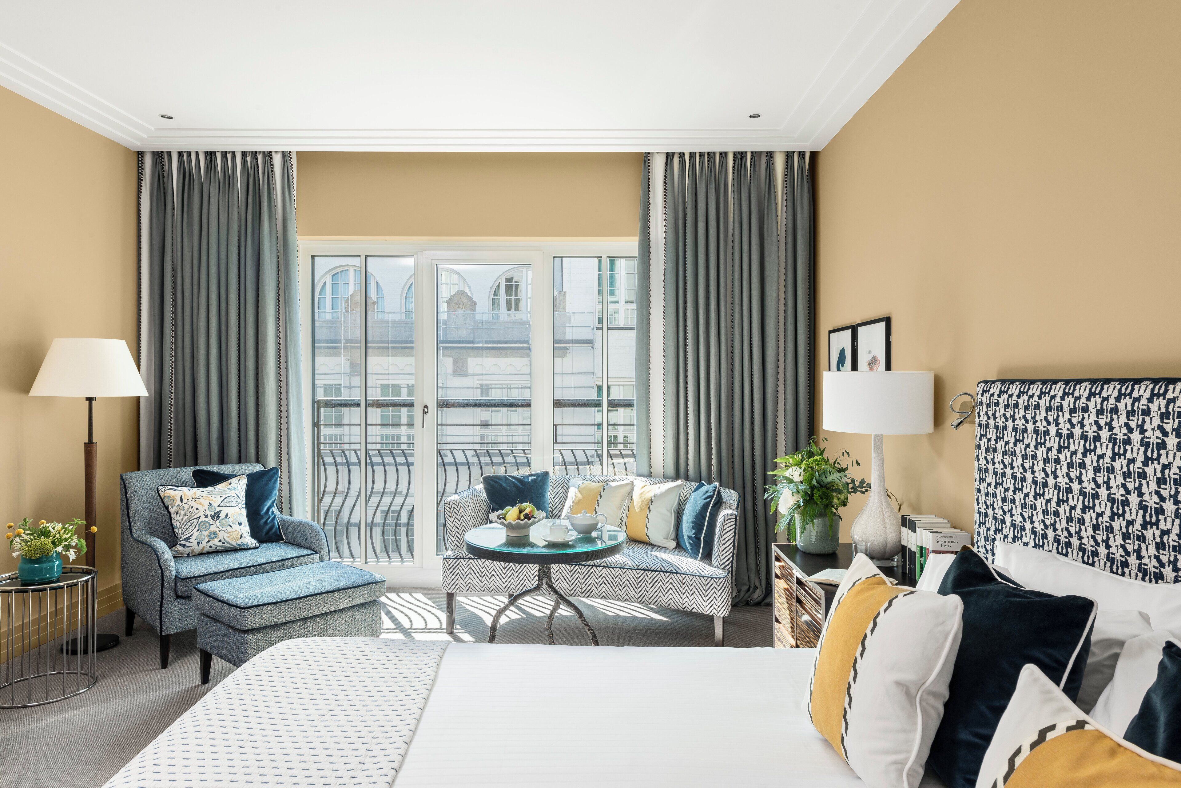 Classic Room | Premium bedding, down comforters, pillowtop beds, minibar