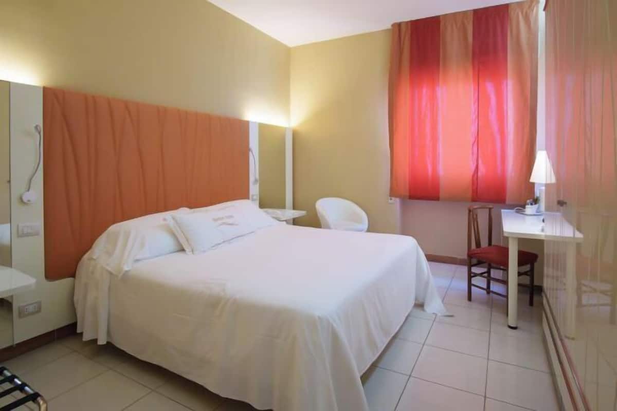1 bedroom, minibar, in-room safe, desk