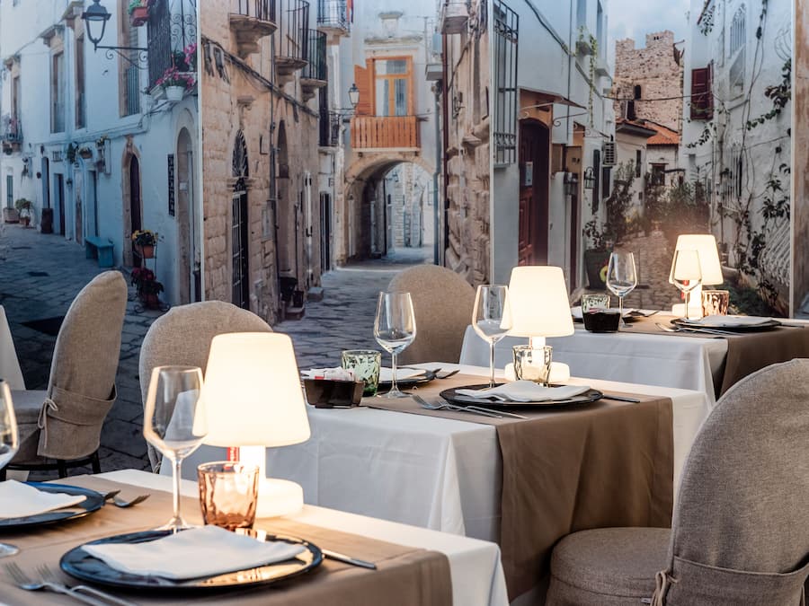 Lunch and dinner served, local cuisine