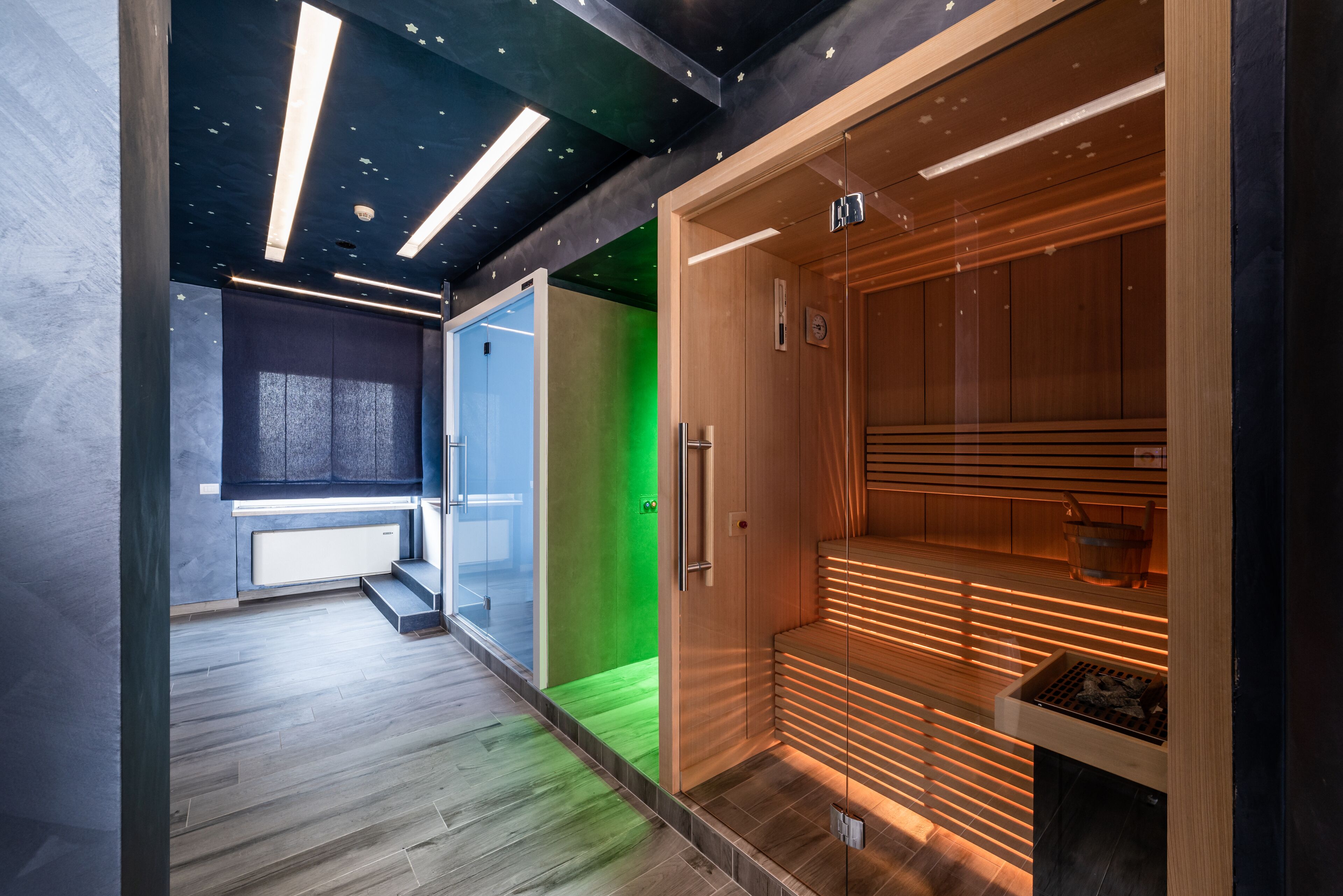 sauna, hot tub, steam room, body treatments, aromatherapy