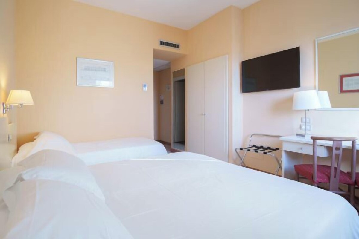 Minibar, in-room safe, desk, soundproofing