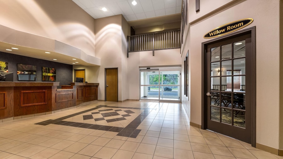 Days Inn by Wyndham Thunder Bay North