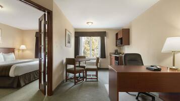 Suite, 1 King Bed, Non Smoking | Blackout curtains, iron/ironing board, rollaway beds, free WiFi