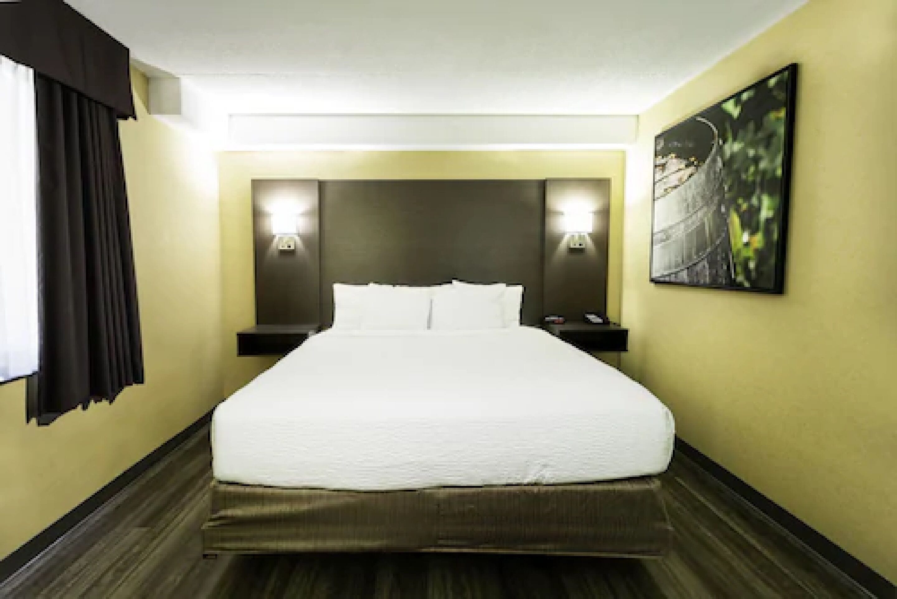 Photo - Days Inn by Wyndham Fallsview