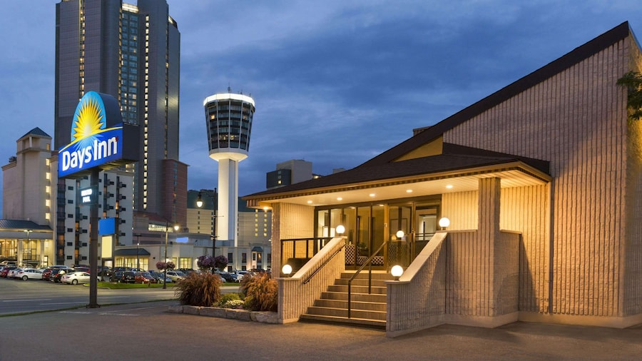Days Inn by Wyndham Fallsview