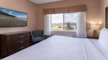 Executive-Suite, 1 King-Bett, Nichtraucher, Küche (with Sofabed, Full Kitchen) | 1 Schlafzimmer, Schreibtisch, Bügeleisen/Bügelbrett, Babybetten