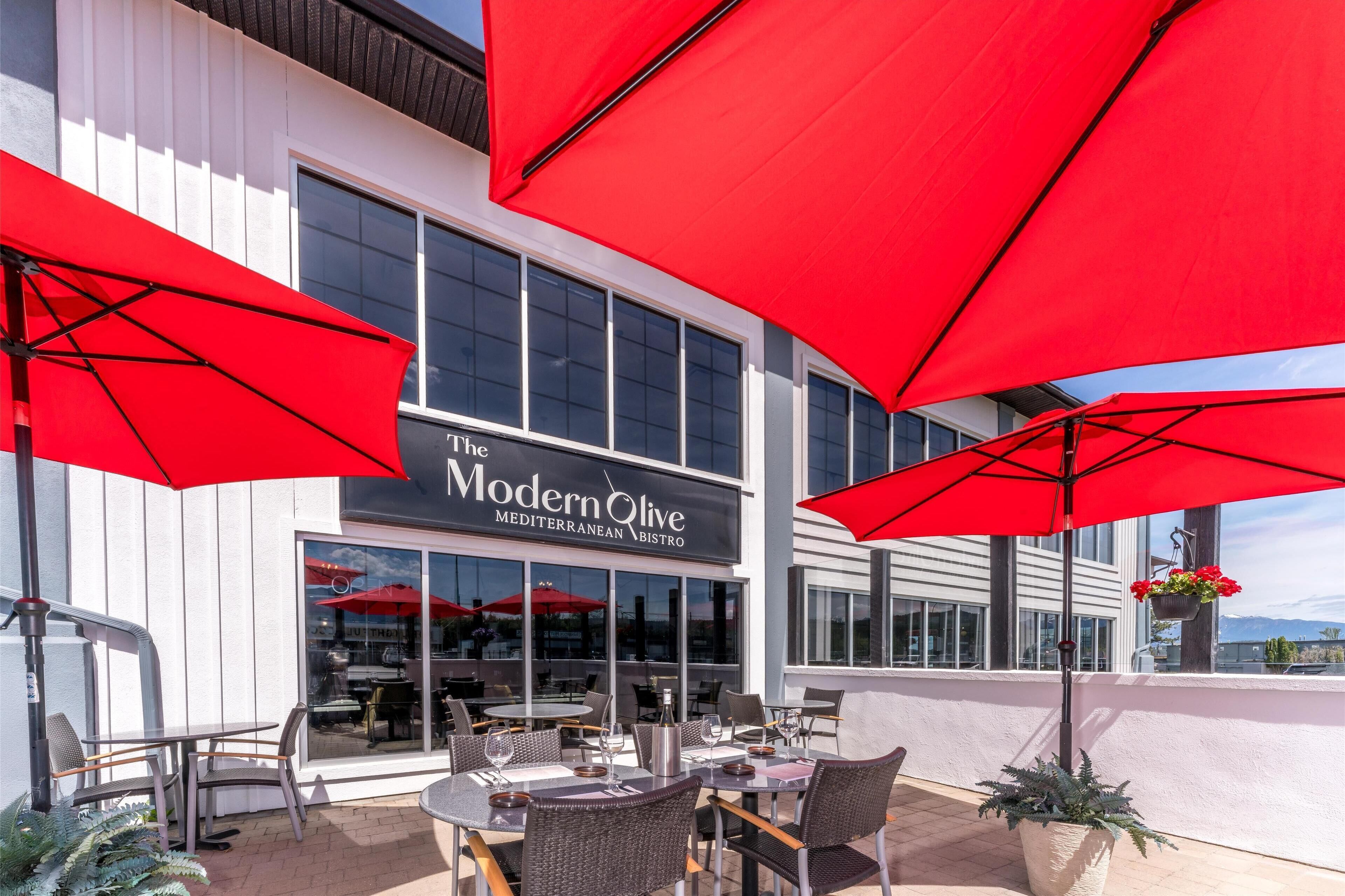 breakfast and dinner served, mediterranean cuisine