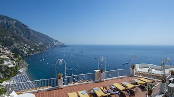 Sun deck
