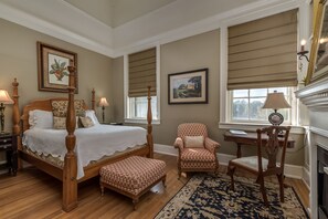 Ylelliset vuodevaatteet, yksilöllisesti sisustettu, silitysrauta/-lauta