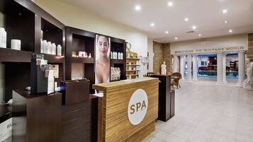 Couples treatment room(s), sauna, hot tub, Turkish bath/hammam