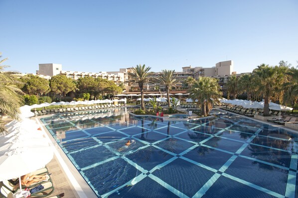 Indoor pool, outdoor pool, sun loungers